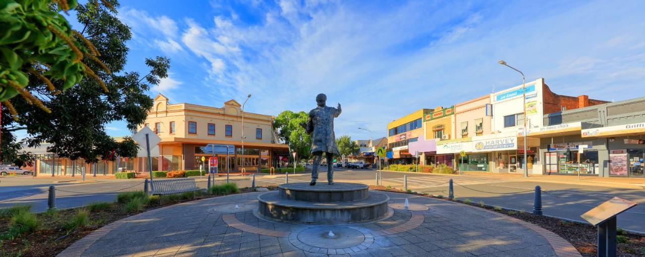 North Parkes Motel Екстер'єр фото