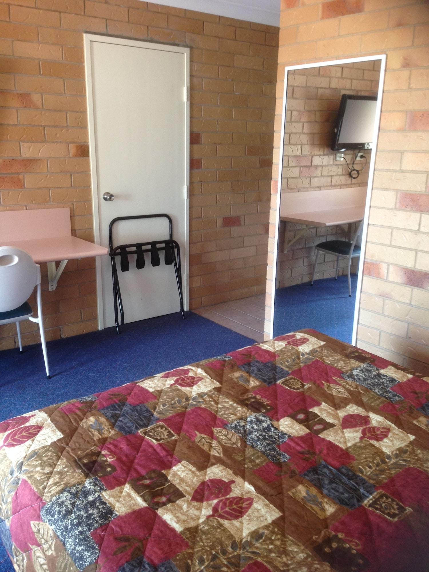 North Parkes Motel Екстер'єр фото