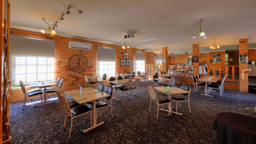 North Parkes Motel Екстер'єр фото