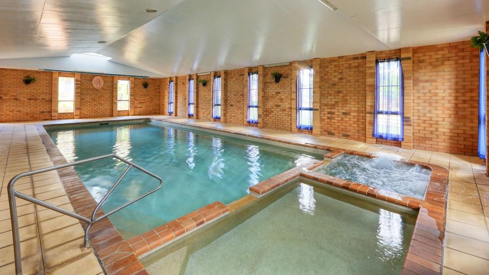 North Parkes Motel Екстер'єр фото