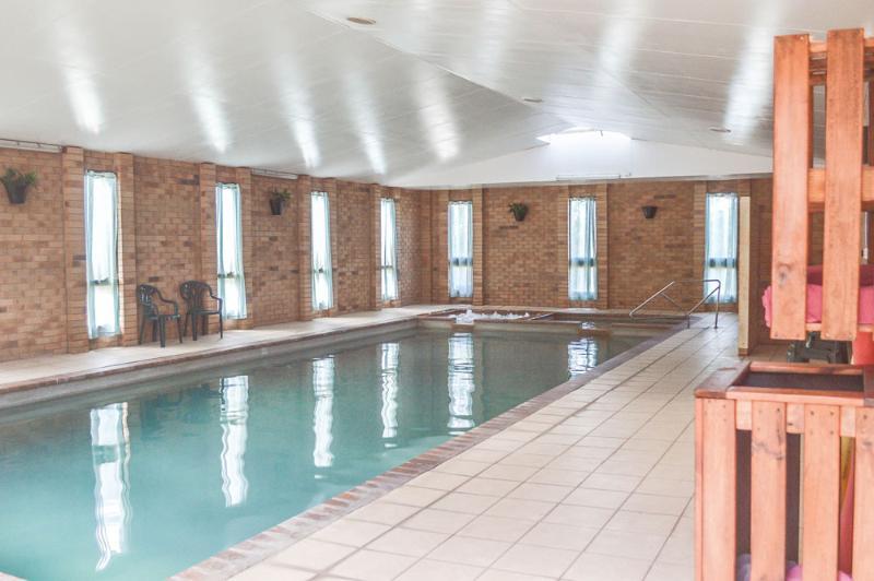 North Parkes Motel Екстер'єр фото